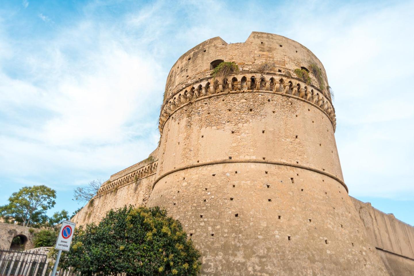 Storia & Mare - Free Parking - Castello Carlo V Apartment Crotone Luaran gambar